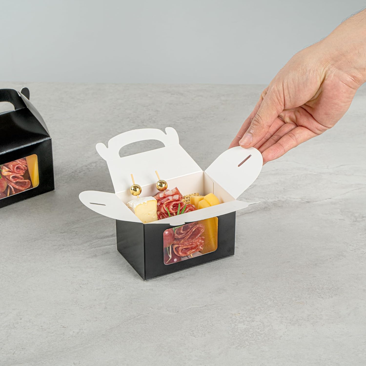 Restaurantware Bio Tek 4x25x25 Inch Gable Boxes 25 Pack