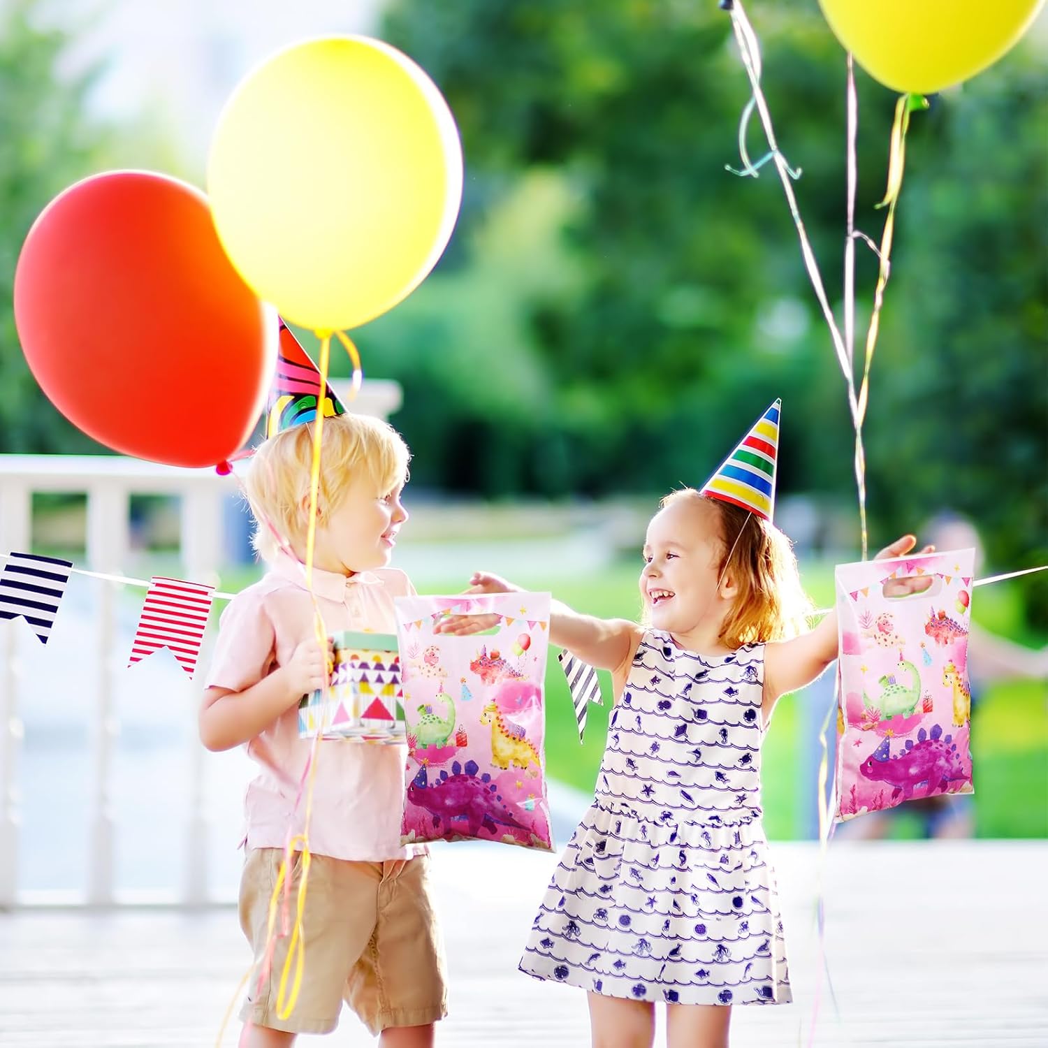 100 Pcs Watercolor Dinosaur Party Favor Bags