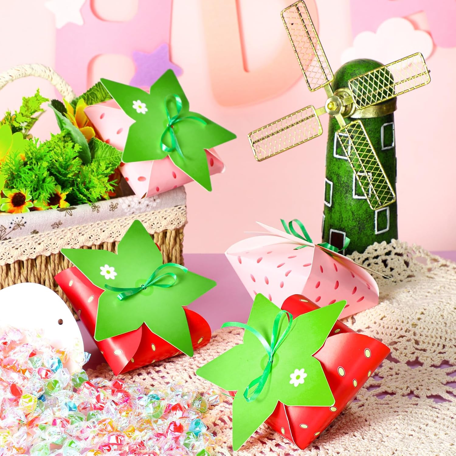 Fuyoooo 30 Pcs Strawberry Gift Boxes for Birthday Party Supplies
