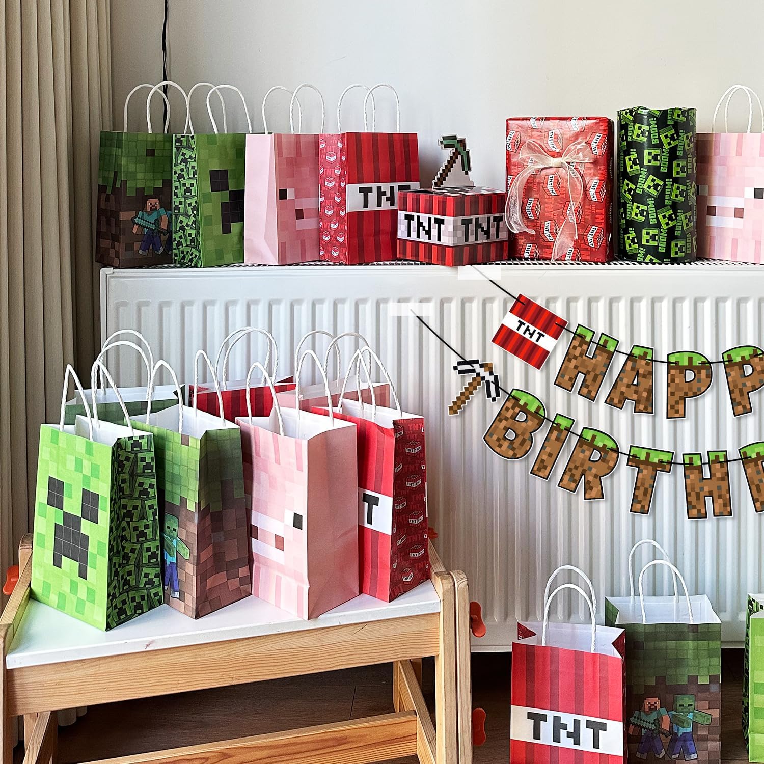 16pcs Pixel Game Party Gift Bags with Handle