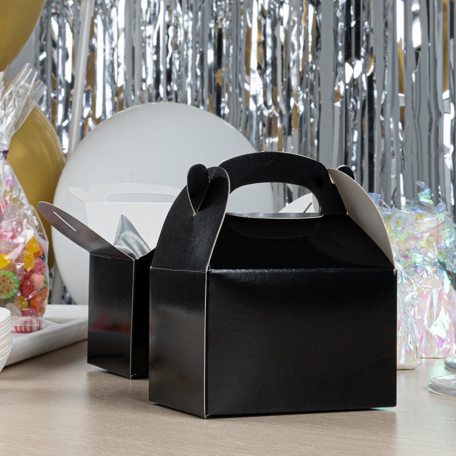 Restaurantware Bio Tek 4x25x25 Inch Gable Boxes - 25 Pack