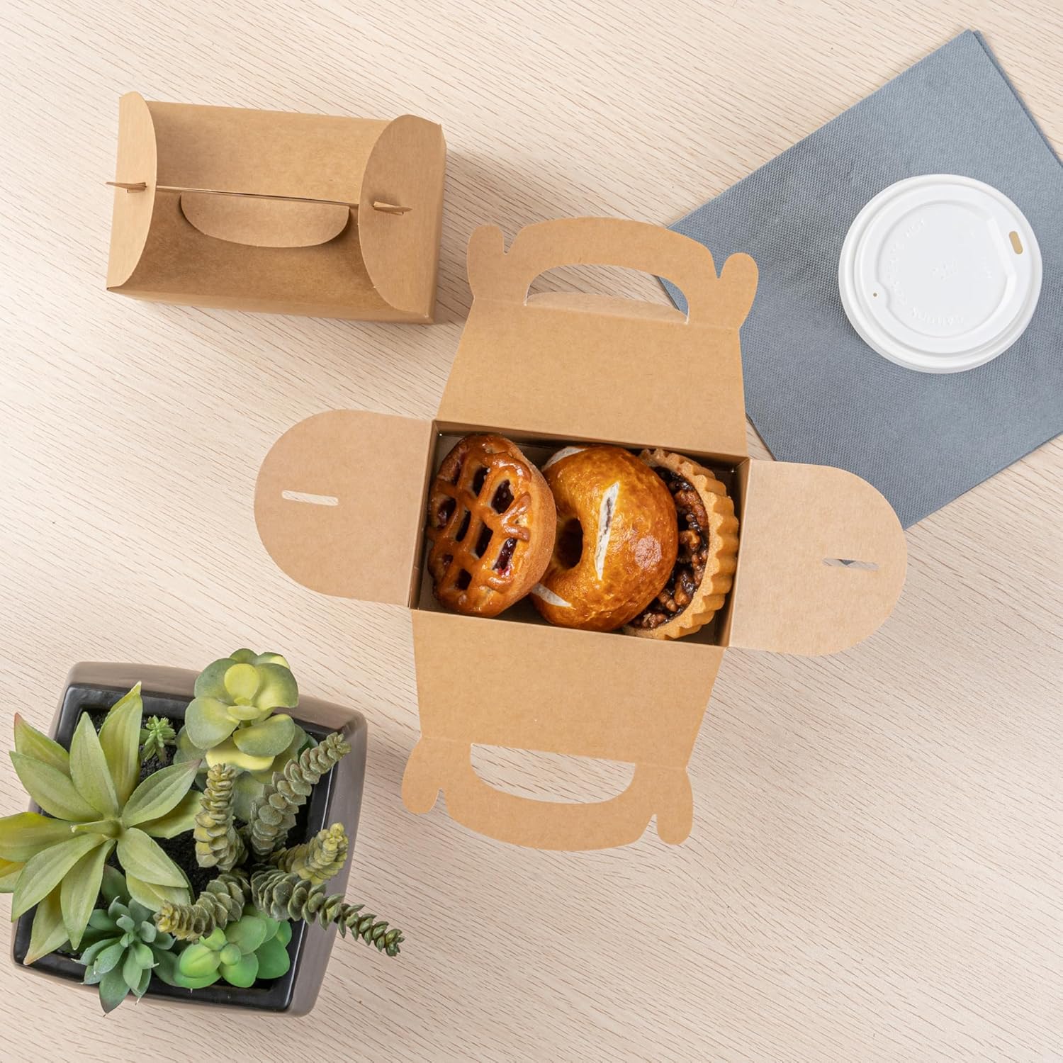 Restaurantware Bio Tek Gift Boxes 6x35x35 Inches
